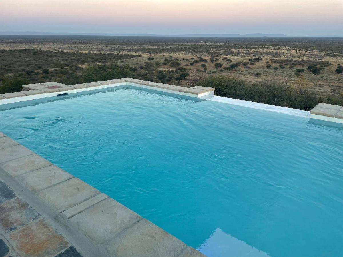 Aloegrove Safari Lodge Otjiwarongo Bagian luar foto